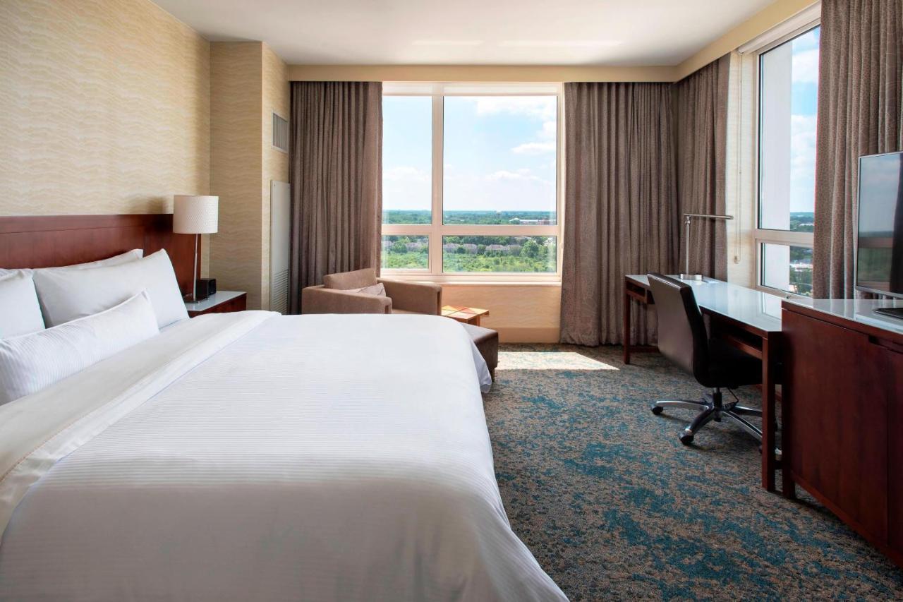 The Westin Chicago North Shore Wheeling Екстериор снимка