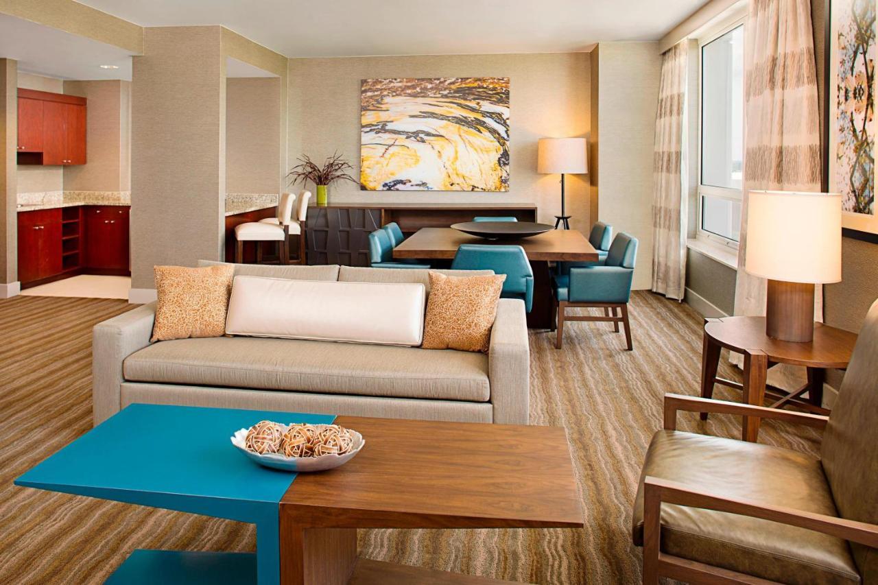 The Westin Chicago North Shore Wheeling Екстериор снимка